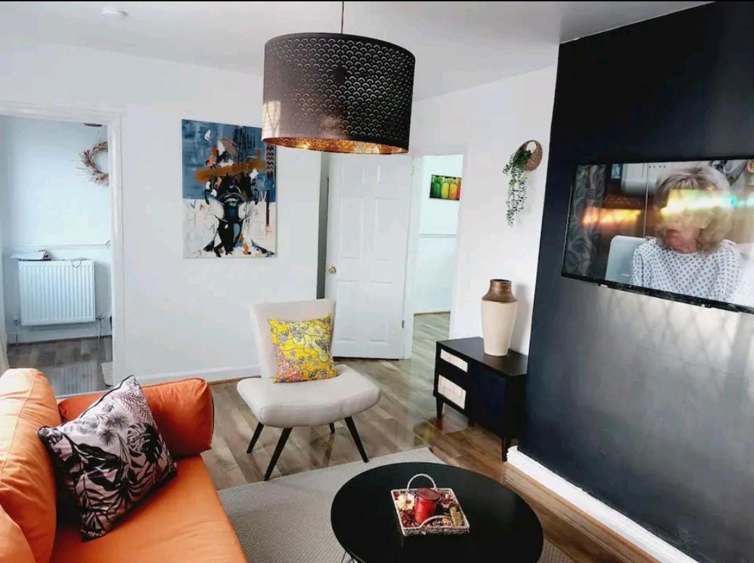 Cosy And Private House Close To Town Apartment *