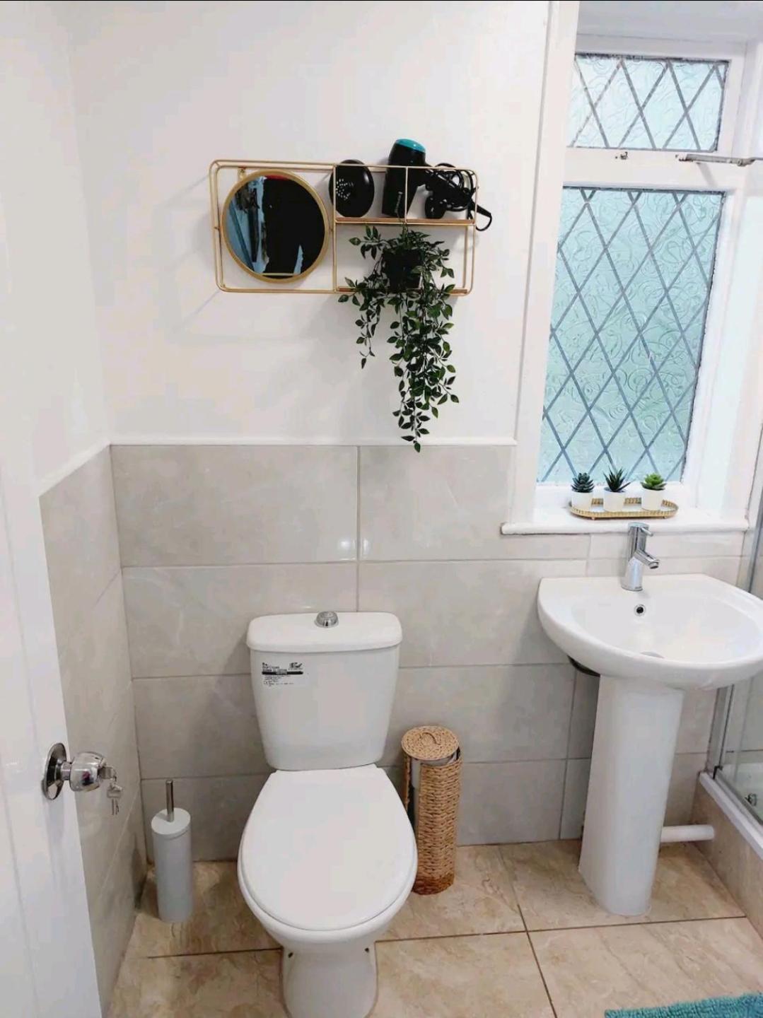 Cosy And Private House Close To Town *