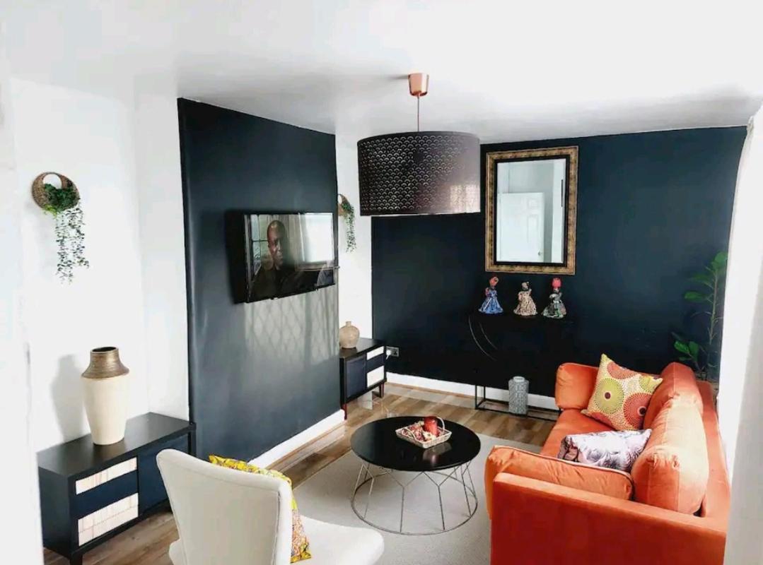 Cosy And Private House Close To Town Apartment