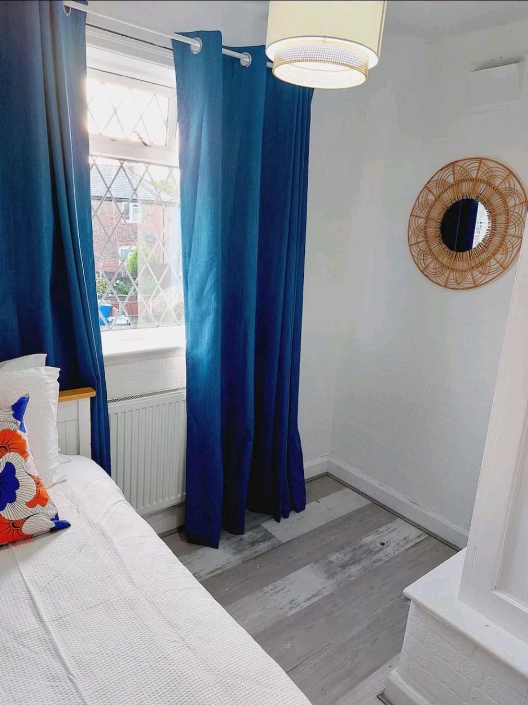 Cosy And Private House Close To Town Apartment Manchester