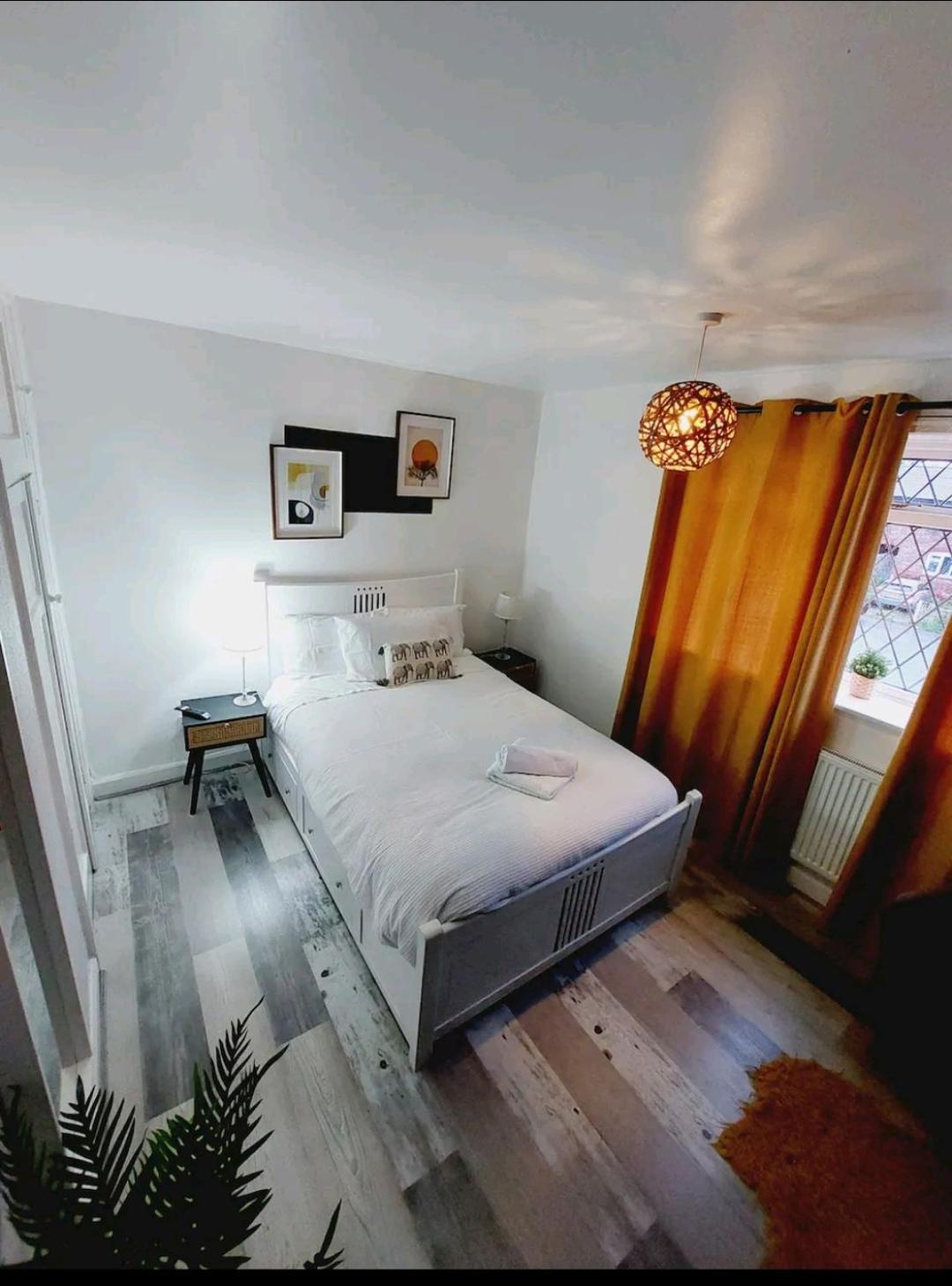 Cosy And Private House Close To Town Apartment *